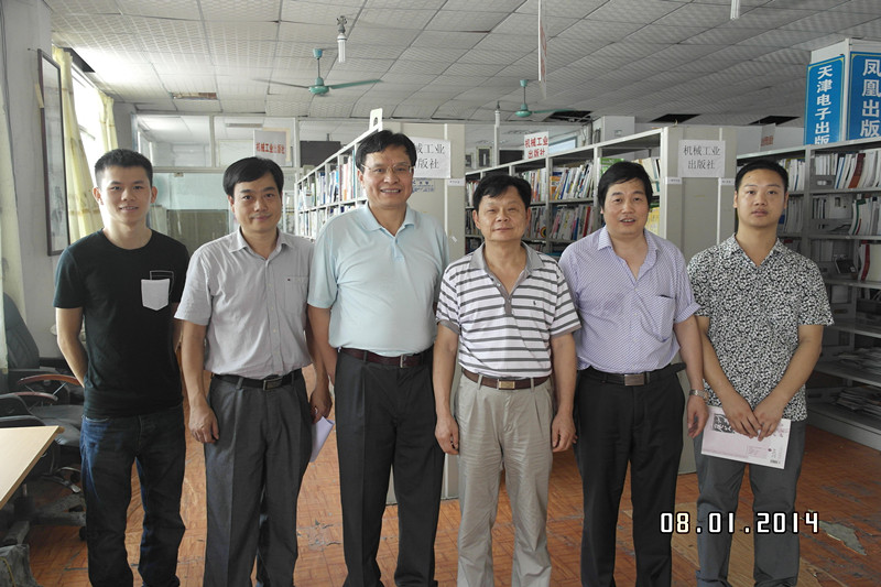 广州市白云区领导刘思成、尹广、罗盛光等莅临广东省图书文化信息协会会长单位参观指导